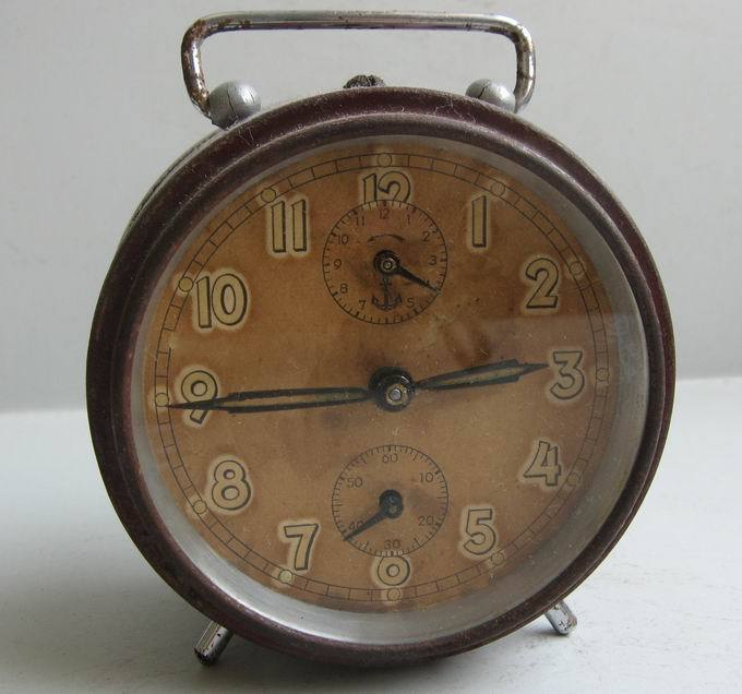 老钟_老钟价格_老钟图片_来自藏友qw6676_杂项_地摊交易_华夏收藏网 cang.com