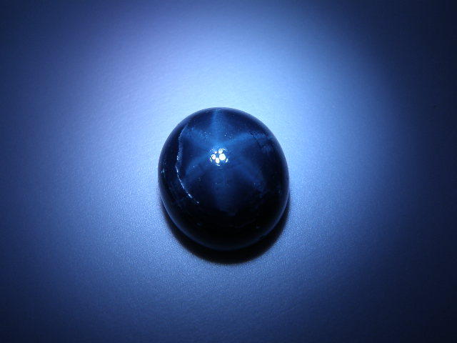 收藏级伤痕之星12.83克拉天然星光蓝宝石!低