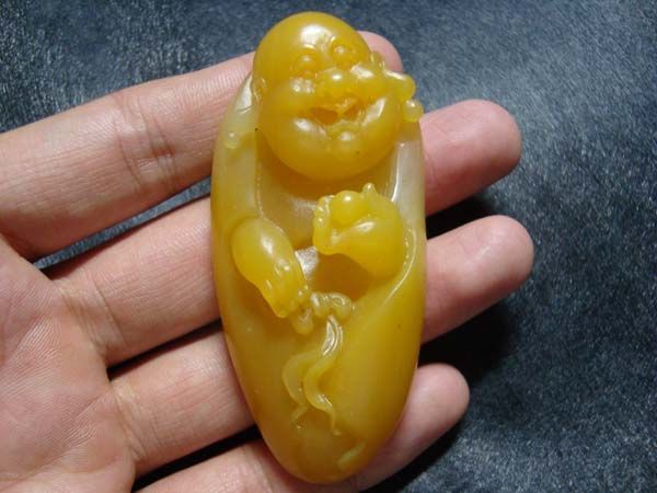 黄玉开心佛_黄玉开心佛价格_黄玉开心佛图片_来自藏友玉遇誉696_玉器_地摊交易_华夏收藏网 cang.com
