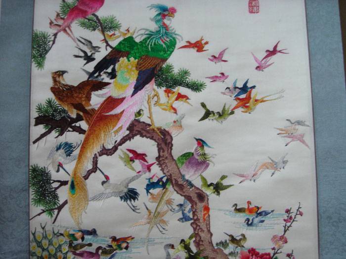 老刺绣-百鸟朝凤(挂轴装裱)