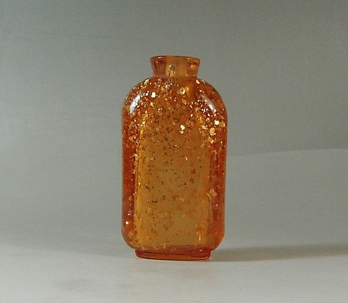 鼻烟壶是什么材料的,什么年代 鼻烟壶材料