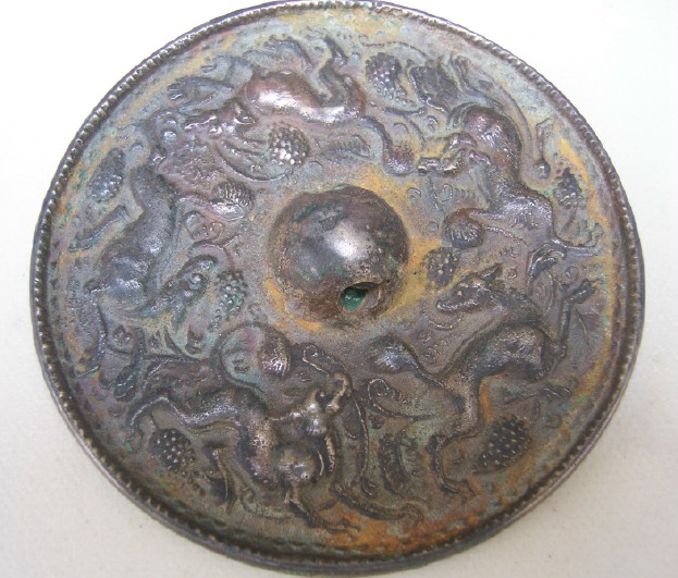 唐代海兽铜镜