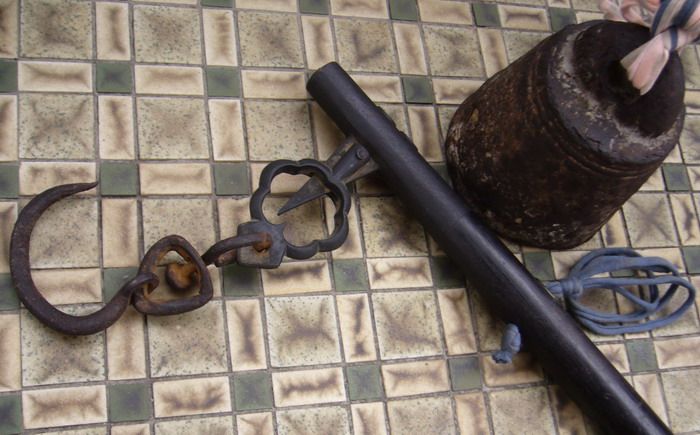 一把老鸡翅木一斤十六两对针防骗老大称-一把