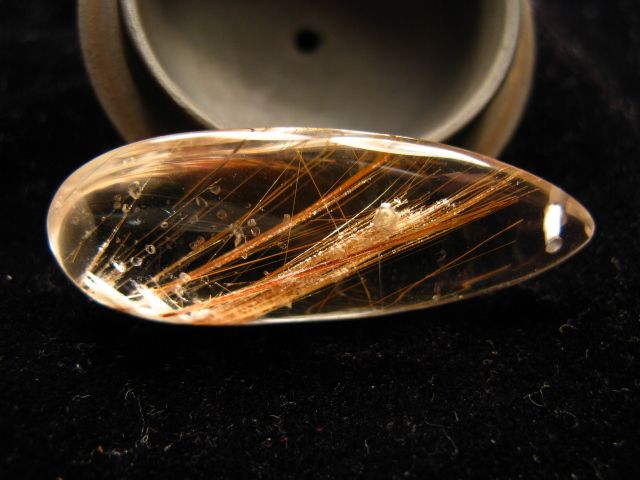 金发晶带晶中晶大水滴吊坠_金发晶带晶中晶大