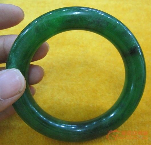 清代 祖母绿翡翠手镯-清代 祖母绿翡翠手镯价格-清代 祖母绿翡翠手镯图片,来自藏友虎虎生威好运来-玉器-地摊交易-华夏收藏网