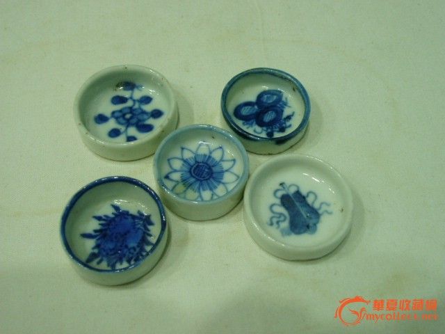 清代蛐蛐喝水的水盂五个