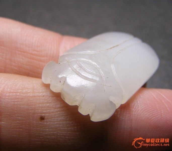 玉质白润好包浆 清代.老和田二级白玉牛鼻孔小