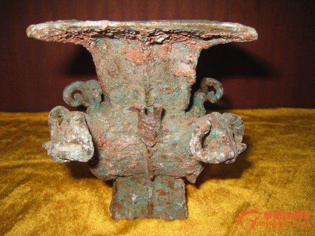 青铜器 四羊方尊-青铜器 四羊方尊价格-青铜器 四羊方尊图片，来自藏友藏亦缘-玉器-地摊交易-华夏收藏网