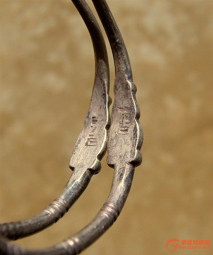 大开门的清代银质葫芦竹节耳环_大开门的清代