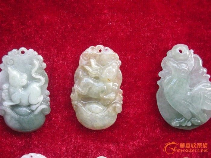地摊交易区所展示的物品交易信息,其真实性、准确性和合法性由信息发布人负责,华夏收藏网不承担任何法律责任。 华夏收藏网有两种交易模式,1、买卖双方私下协商自行交易;2、买卖双方委托华夏收藏网代理交易。 凡是用户私下交易免费,但本网不承担任何责任。华夏收藏网提醒:为保障您的利益,推荐您选择委托华夏收藏网代理交易,具体安全交易方法如下: 代理交易其运作的实质是以华夏收藏网为货与款转移的中介,提供让买卖双方都放心货款转移的一种服务。 1、买卖双方通过看图、交流达成交易意向,买家将货款作为押金汇至本网,本网收到押金