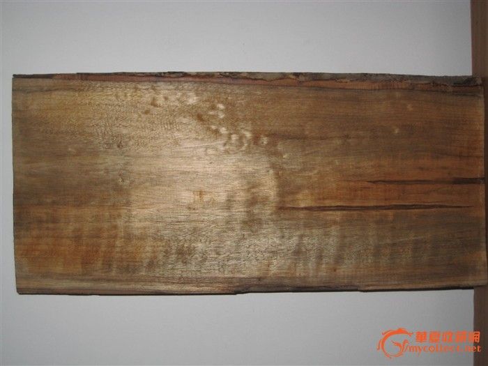 桢楠木料一块