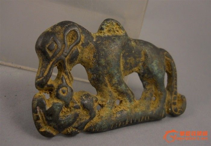 三包!*草原文化虎吃鹿铜饰