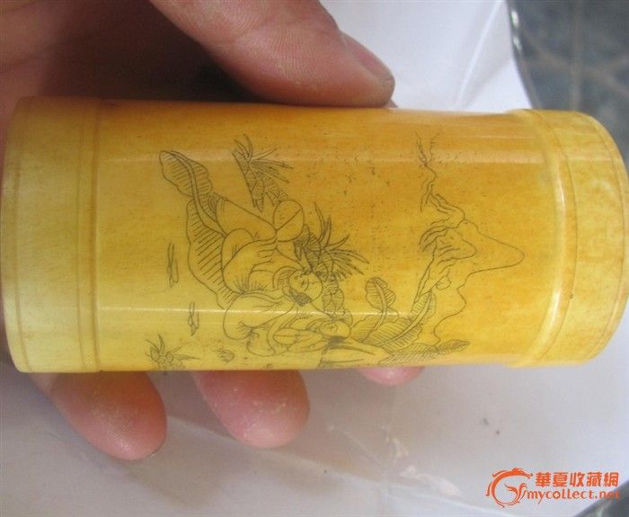 地摊交易区所展示的物品交易信息,其真实性、准确性和合法性由信息发布人负责,华夏收藏网不承担任何法律责任。 华夏收藏网有两种交易模式,1、买卖双方私下协商自行交易;2、买卖双方委托华夏收藏网代理交易。 凡是用户私下交易免费,但本网不承担任何责任。华夏收藏网提醒:为保障您的利益,推荐您选择委托华夏收藏网代理交易,具体安全交易方法如下: 代理交易其运作的实质是以华夏收藏网为货与款转移的中介,提供让买卖双方都放心货款转移的一种服务。 1、买卖双方通过看图、交流达成交易意向,买家将货款作为押金汇至本网,本网收到押金