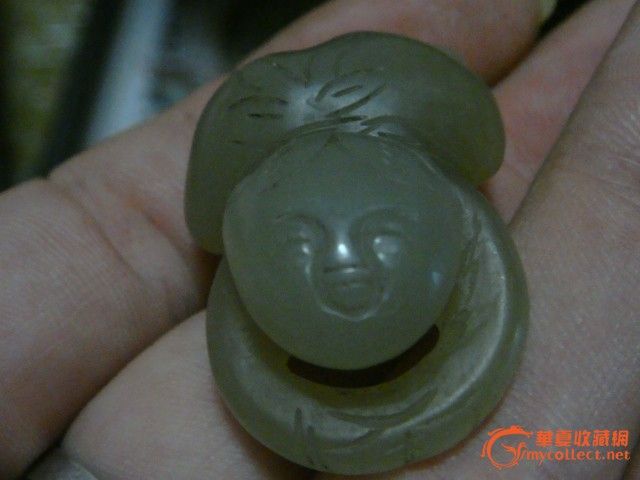 清代和田玉富娃小摆件一对(有买就送盘玉的动