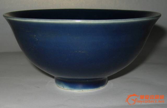 明代蓝釉碗