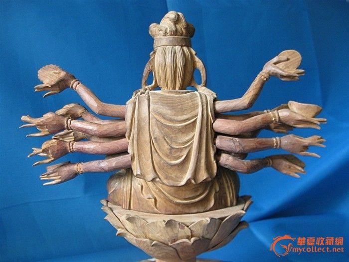 工艺繁复制作精美的红豆杉十八臂准提观音坐像