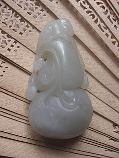 昆仑玉葫芦手把件