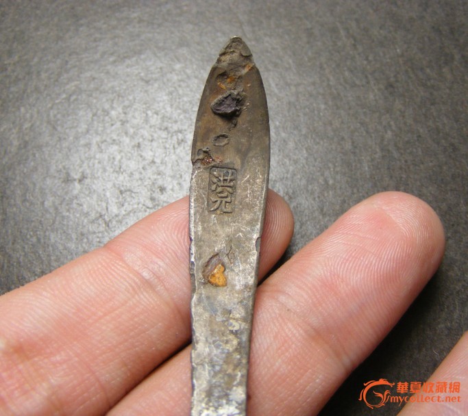 出土的清代.老银模印花卉"洪元"款大双尖银簪子(包老)