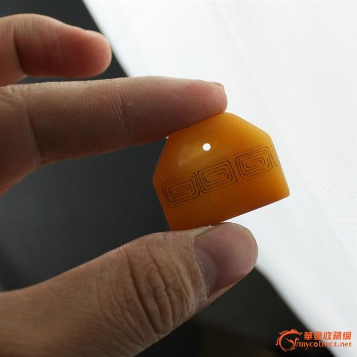 极品 橘皮田黄石 闲章 一枚,配盒子_极品 橘皮田