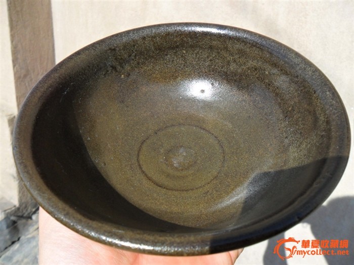 出土元代耀州窑茶叶末釉大碗