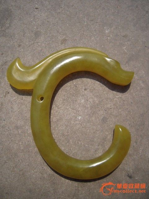 华夏短信通标志黄玉C字龙-华夏短信通标志黄