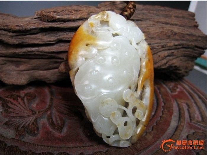 新疆和田玉籽料 白玉并蒂莲78.2克-新疆和田玉