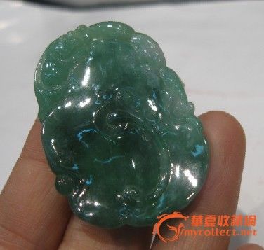 满色翡翠荷叶年年有余挂件图片