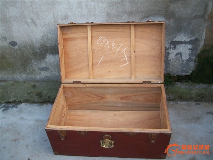 一个中国红的樟木箱,书箱,画箱_一个中国红的