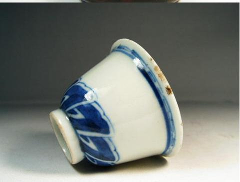 月华纹铃铛杯(成化款)