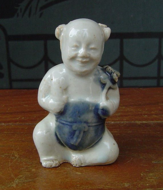 (包老包退)明代青花执荷童子