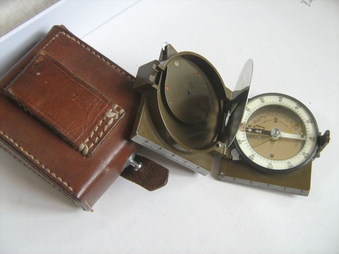 六二式军用指北针