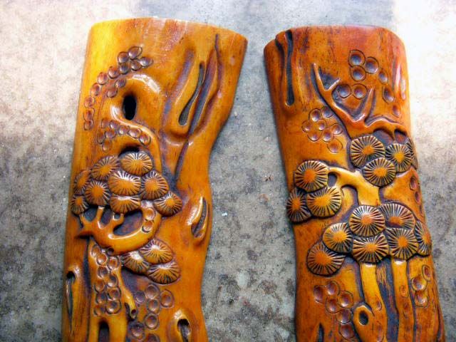 老鹿骨雕刻镇纸一对