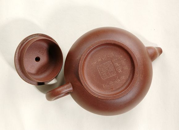 吕尧臣 当代紫砂制壶大师 纹胎壶