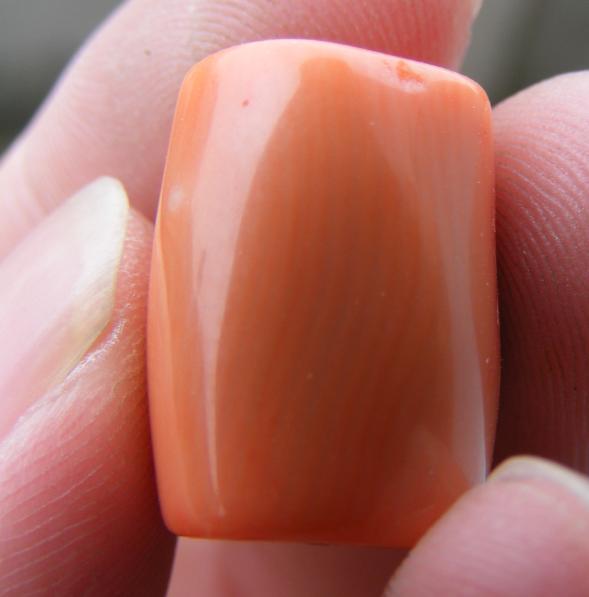 绝对包老 下乡收的老孩儿面红珊瑚圆桶大珠勒一颗