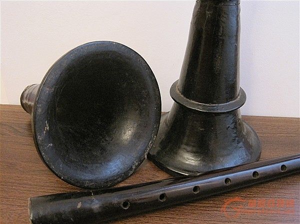 贵州彝族木制老唢呐一对