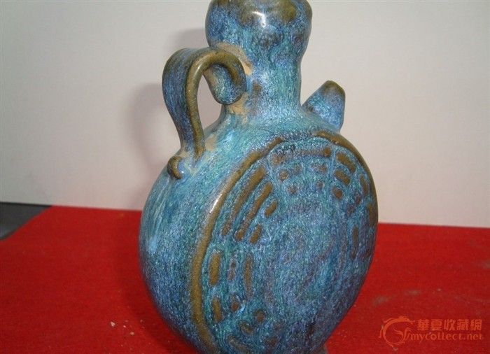 清代钧瓷八卦扁壶