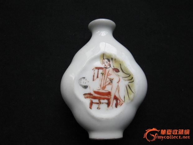 晚清瓷鼻烟壶