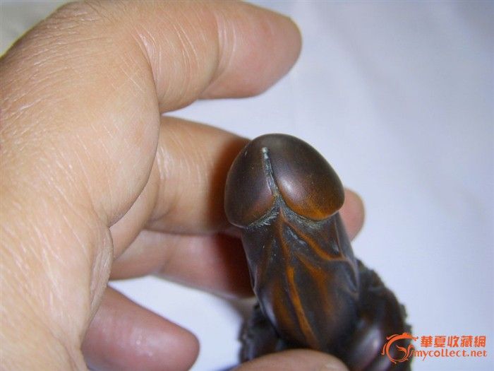 逼真的黄杨木"高潮"小阳具把件