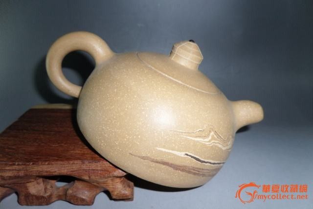 底款:吕尧臣制/沙漠之舟壶◢宜兴紫砂