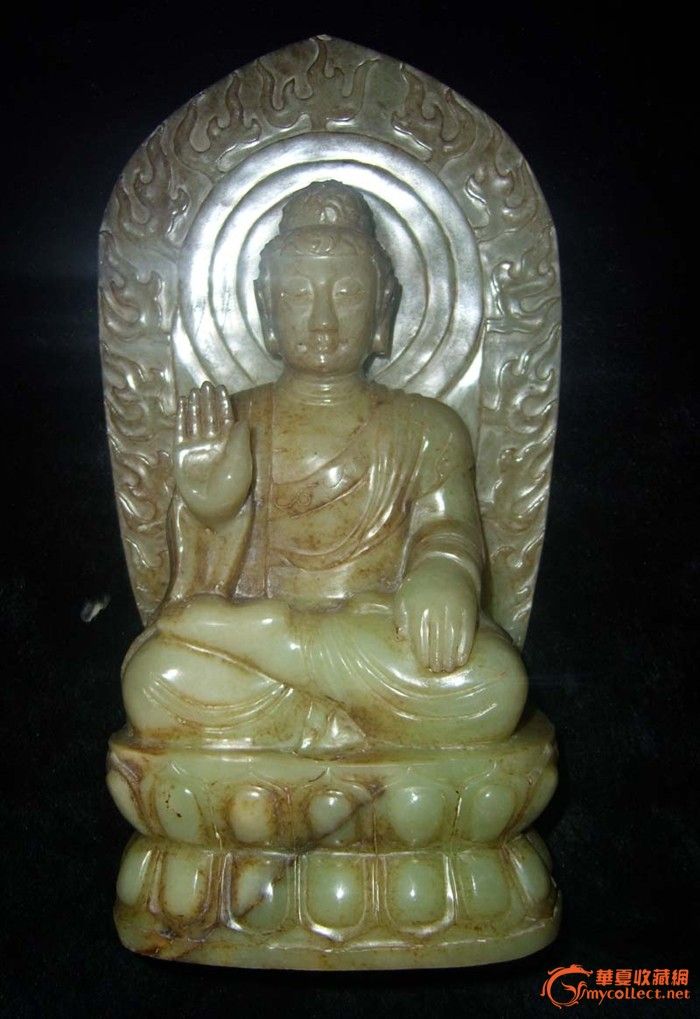 *和田玉佛象 质地温润 神态详和 呼之即活